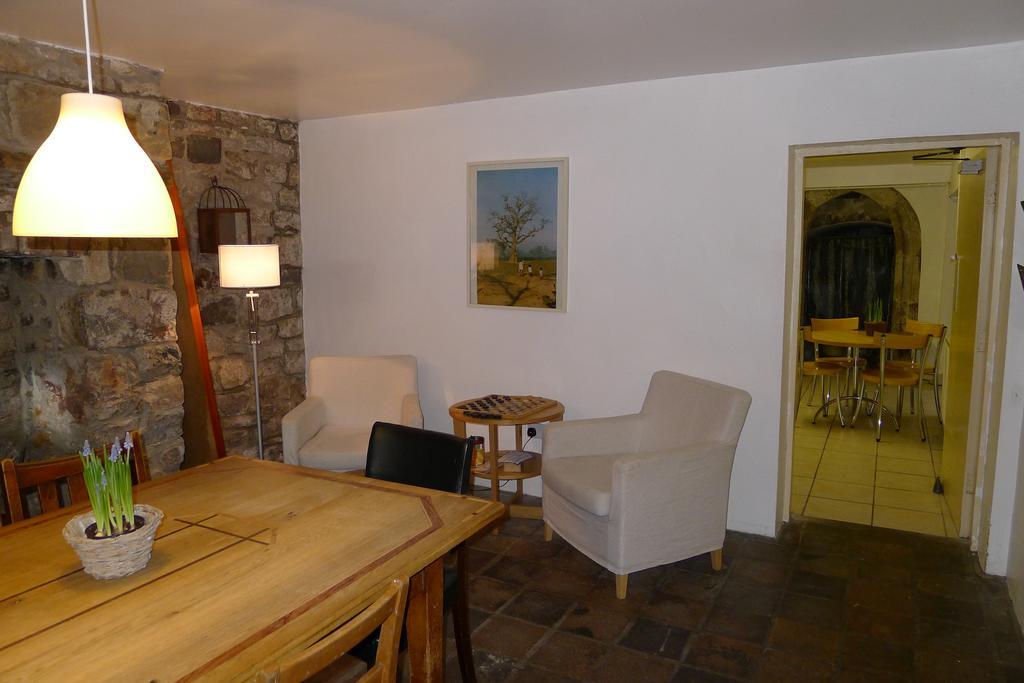Totters Hostel Карнарфон Екстериор снимка